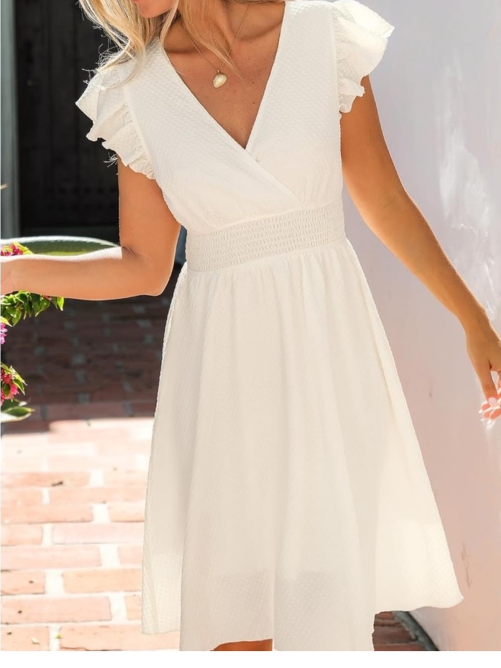 Cupshe NWT M White V-Neck Smocked Waist lined textured Ruffle Sleeve midi Dress